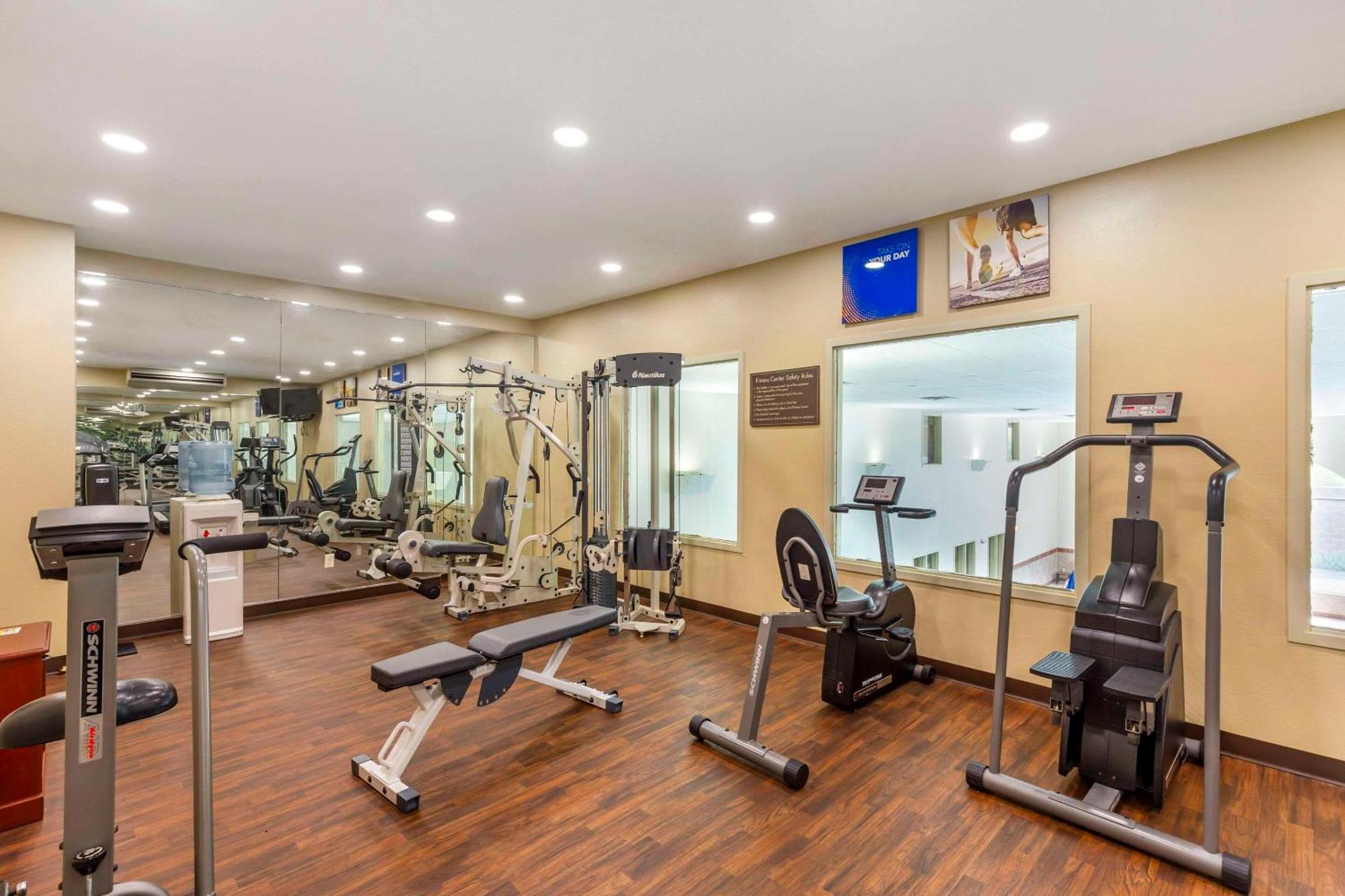 Comfort Inn & Suites Rapid City Ngoại thất bức ảnh